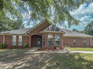 204 Boulder Ridge Cir, Texarkana, AR 71854