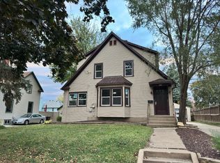 816 S Harlem Ave, Freeport, IL 61032