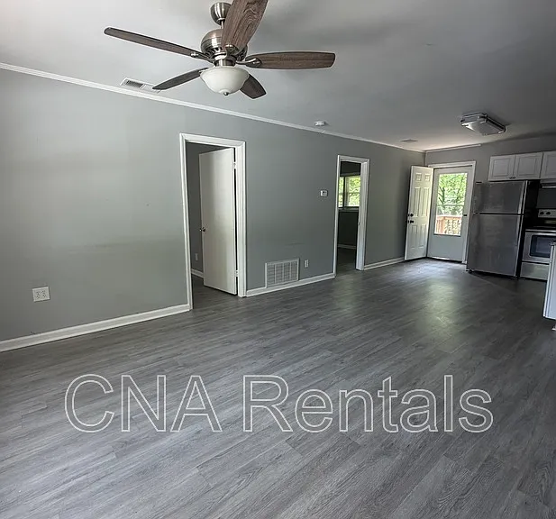 106 Wallace Rd SE #110 — Photo 3