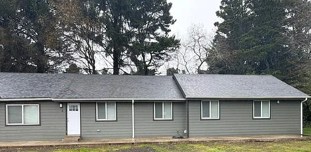 3440 S Highway 101 — Photo 2