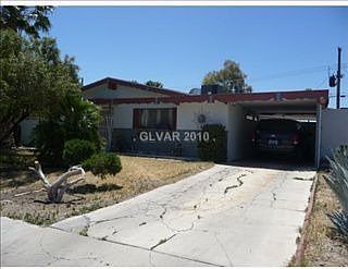 2nd image of 1812 Hassett Ave