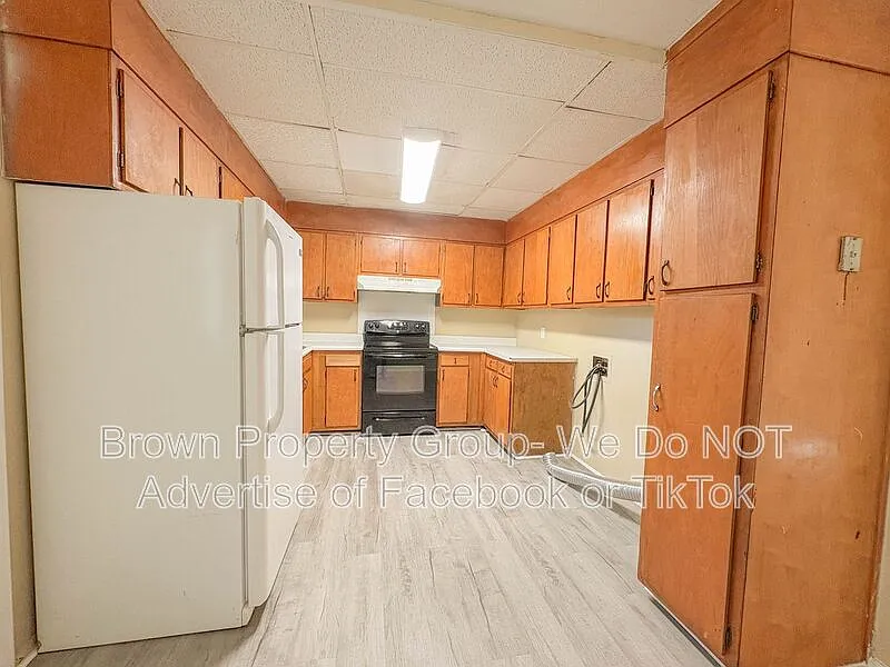 2 bed, 1.0 bath, 900 sqft, $875 — Photo 4