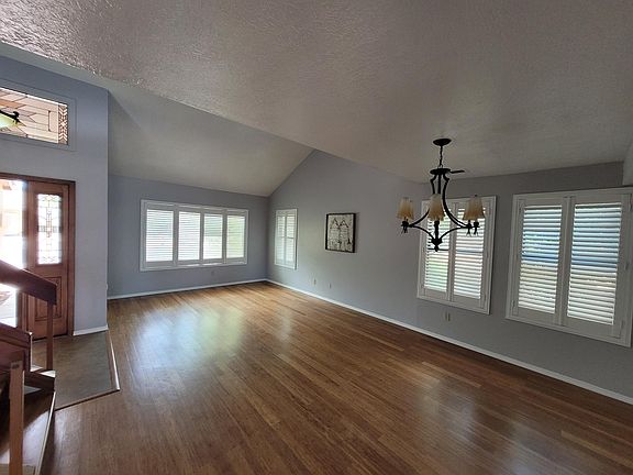 3rd image of 7723 Primrose Dr NW