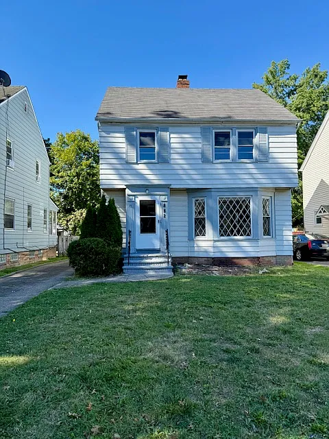 882 Keystone Dr photo 1