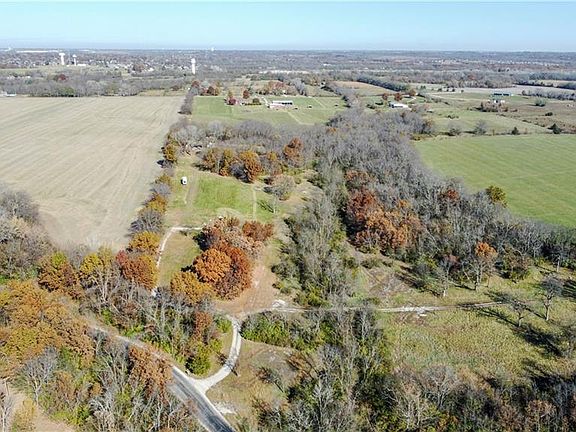 3rd image of 16707 S Groll Rd