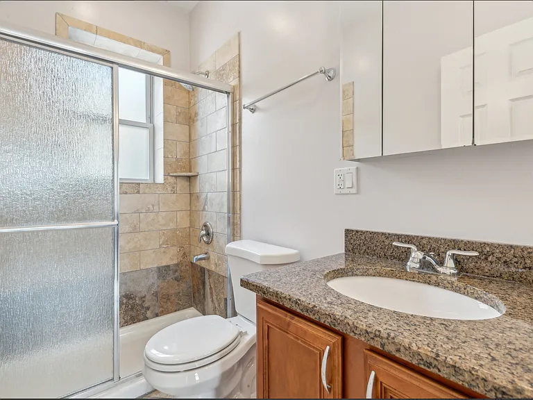 6146 N Ravenswood Ave — Photo 11