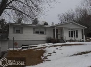 857 S 4th St, Charter Oak, IA 51439
