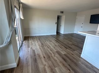 5403 Newcastle Ave APT 47, Encino, CA 91316