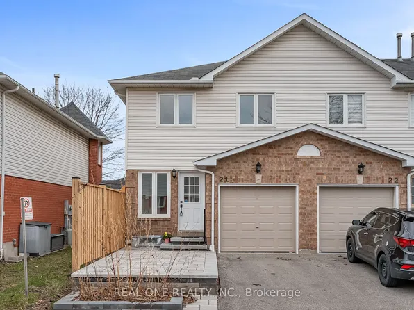 1485 Torrington Dr #21, Mississauga, ON L5V 1Y3