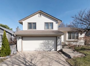 5935 Ashland Pl, Johnston, IA 50131