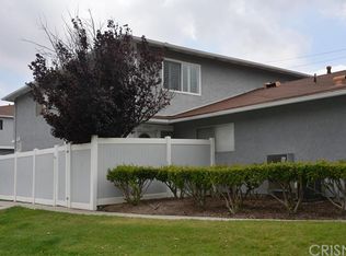28030 Robin Ave, Santa Clarita, CA 91350
