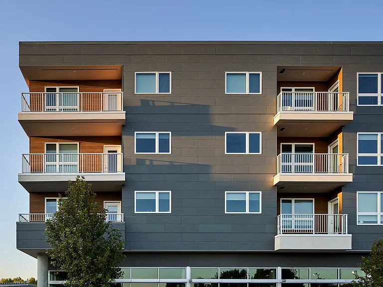 Kansas City Skyline Luxury Living