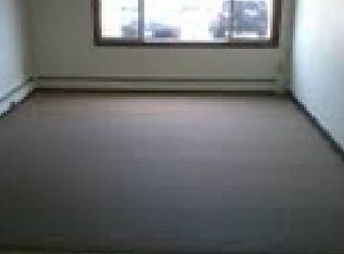 716 Maple St APT D8, Monticello, MN 55362