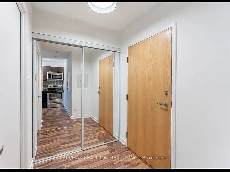 38 Joe Shuster Way #2010 — Photo 11