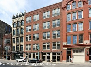 227 N Water St APT 2B, Milwaukee, WI 53202