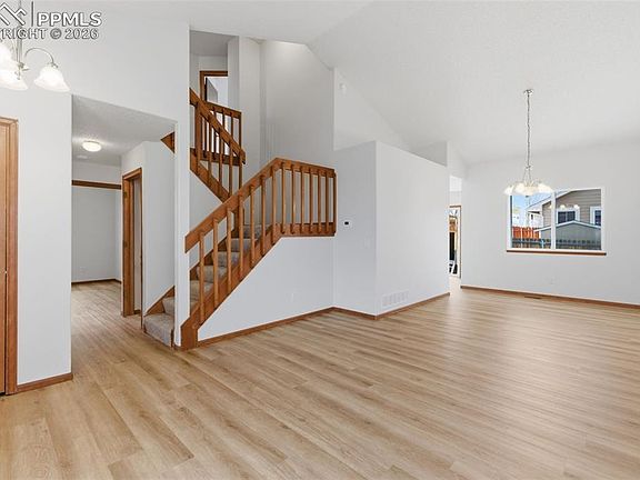 4th image of 8321 Wilmington Dr