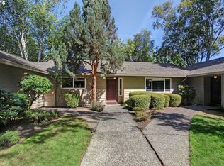 11267 SW Springwood Dr, Tigard, OR 97223