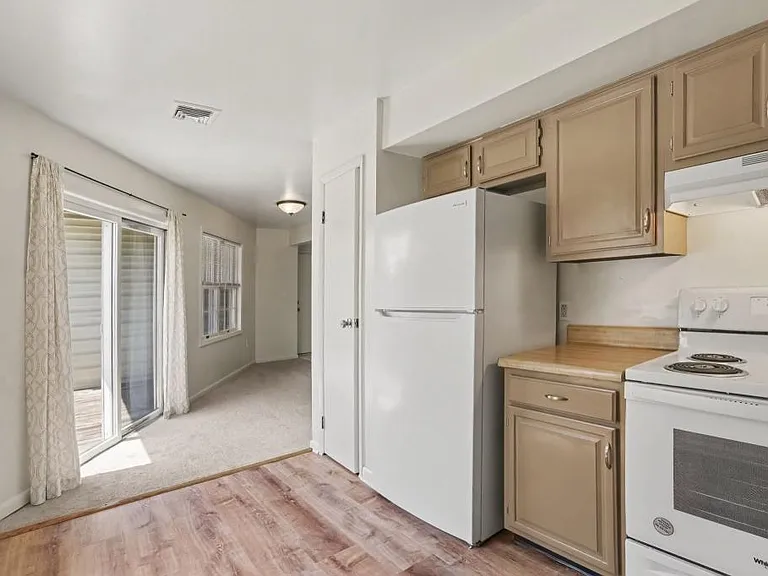 2712 Lisburn Rd — Photo 6