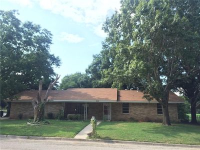 500 Whaley St, Bowie, TX, 76230