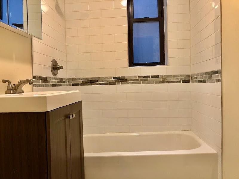 2nd image of 42 W 29th St APT 1D