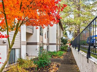 3148 SE Lake Rd UNIT 15, Portland, OR 97222