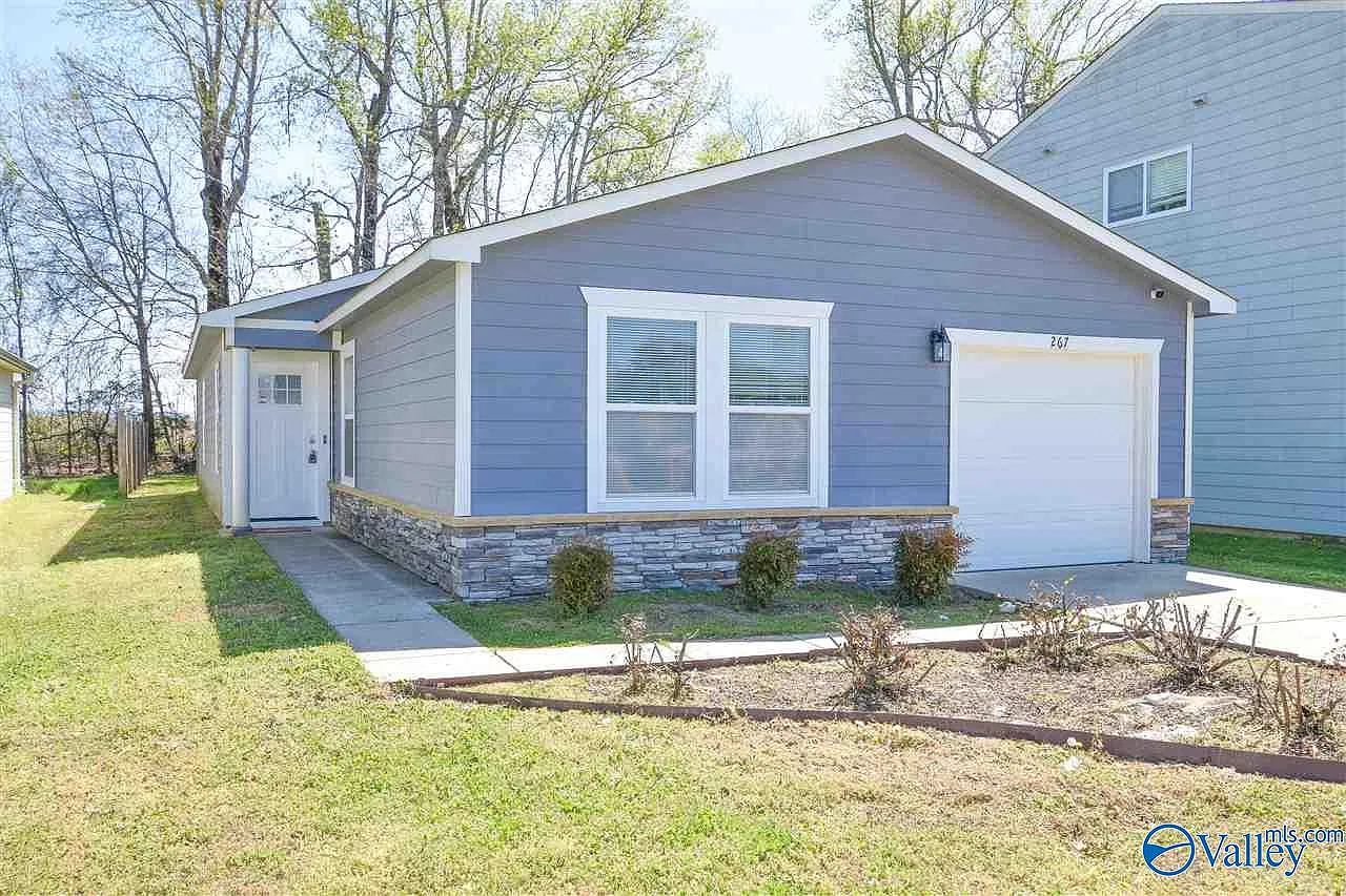 3 bed, 2.0 bath, 1470 sqft, $1,550 — Photo 1