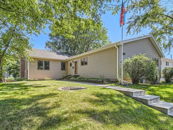 111 19th Ave N, Hopkins, MN 55343