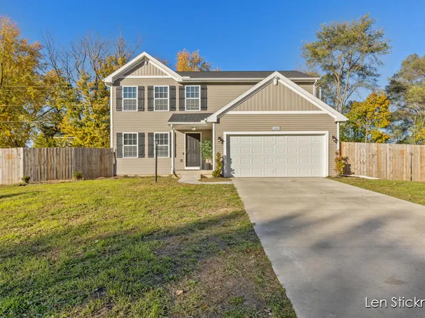 33610 Pinedale Ln, Gobles, MI 49055