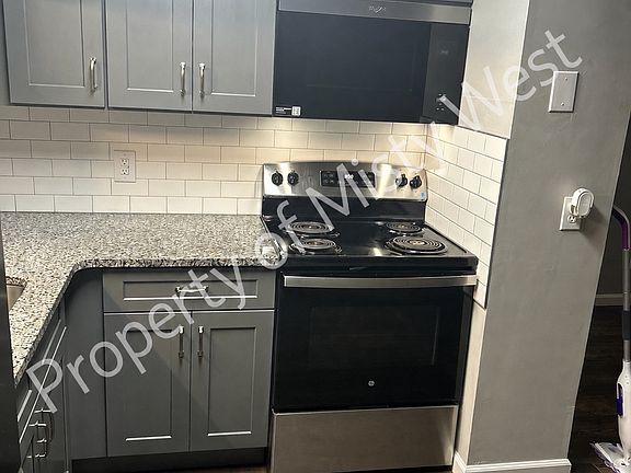 3rd image of 3476 Adkisson Dr NW #T