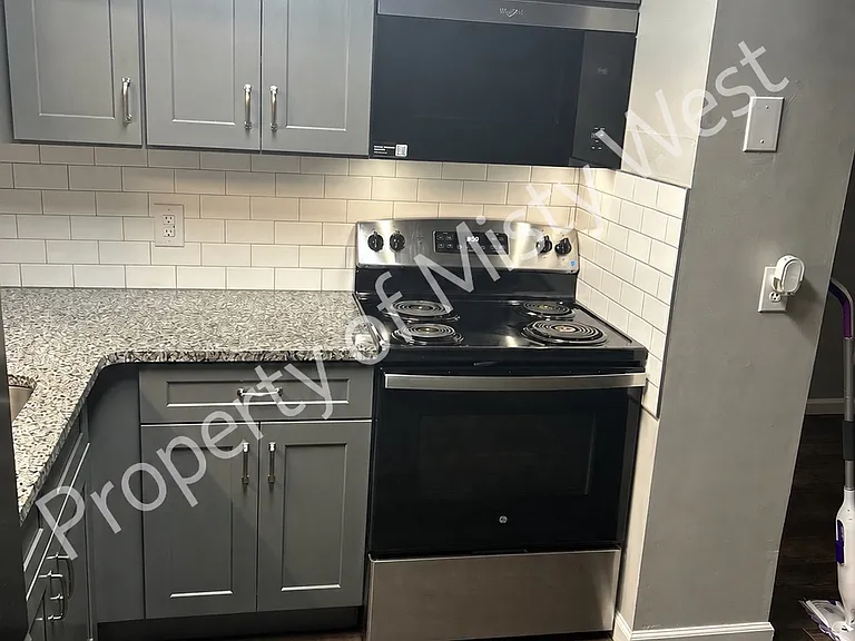 3476 Adkisson Dr NW #T — Photo 3