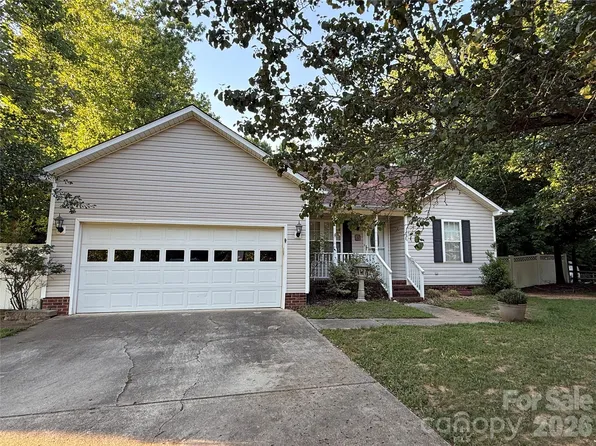 7534 Anchors Aweigh Ln, Sherrills Ford, NC 28673