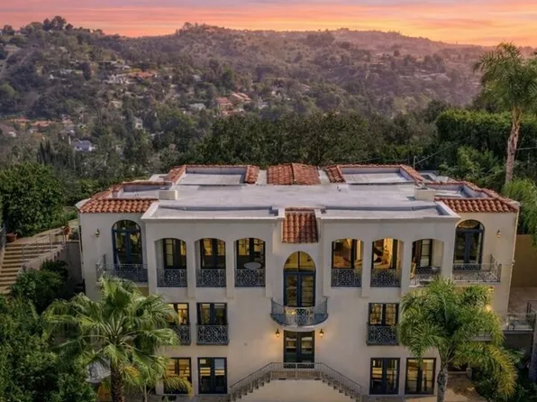 3110 Benedict Canyon Dr, Beverly Hills, CA 90210