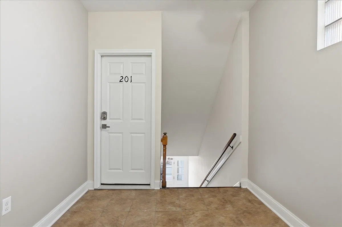 2 bed, $1,950 — Photo 2