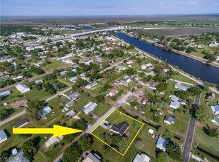 414 Avenue O SW, Moore Haven, FL 33471