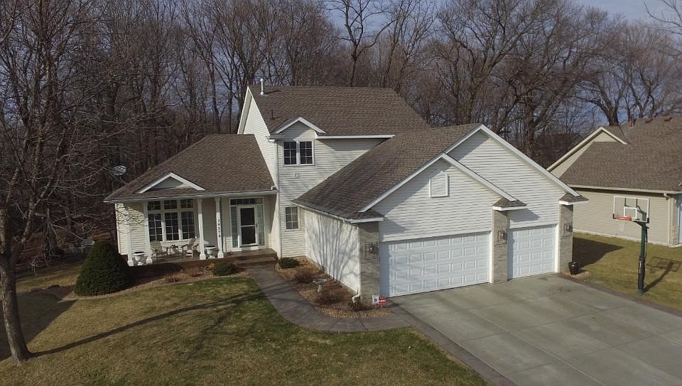 Knob Hill Gem! This one won't last long. Private backyard. Beautifully updated, stamp concrete driveway and porch, treed backyard, in-ground sprinklers, and invisible fence and so more!