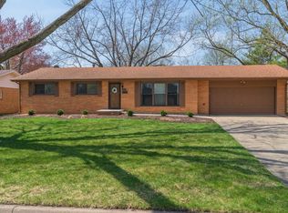 1007 N Maple St, Normal, IL 61761