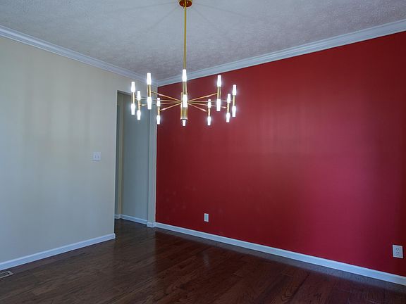 3rd image of 1146 Vale View Rd