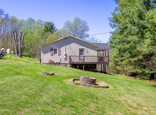 122 Sneed Hill Rd, Elizabethton, TN 37643