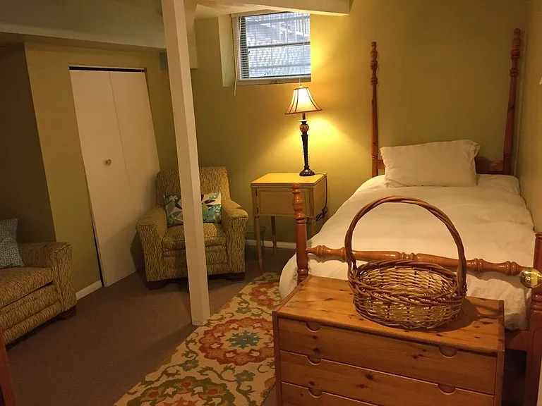 basement bedroom