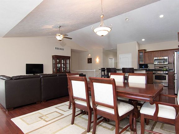 5th image of 1465 Boulder Creek Way