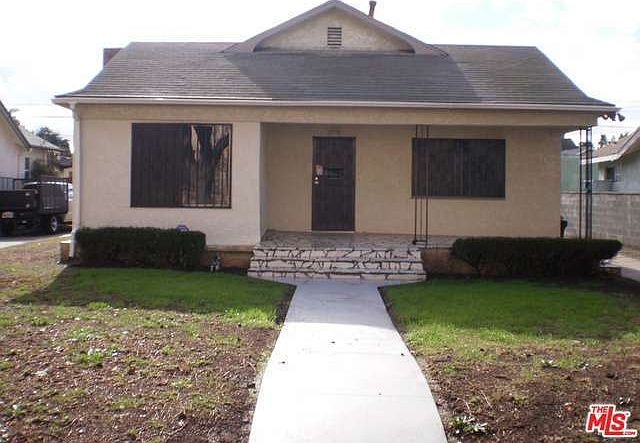 1st image of 1316 W 76th St