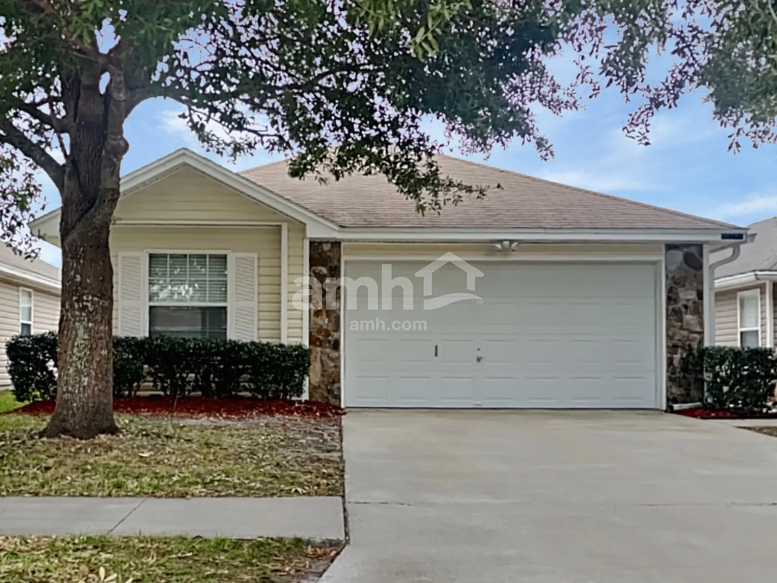 3 bed, 2.0 bath, 1213 sqft, $1,865 — Photo 1