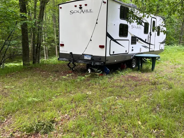 2430 Wolverine Ct, Farwell, MI 48622