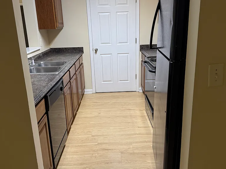 2204 Fairington Club Dr #2204 — Photo 8