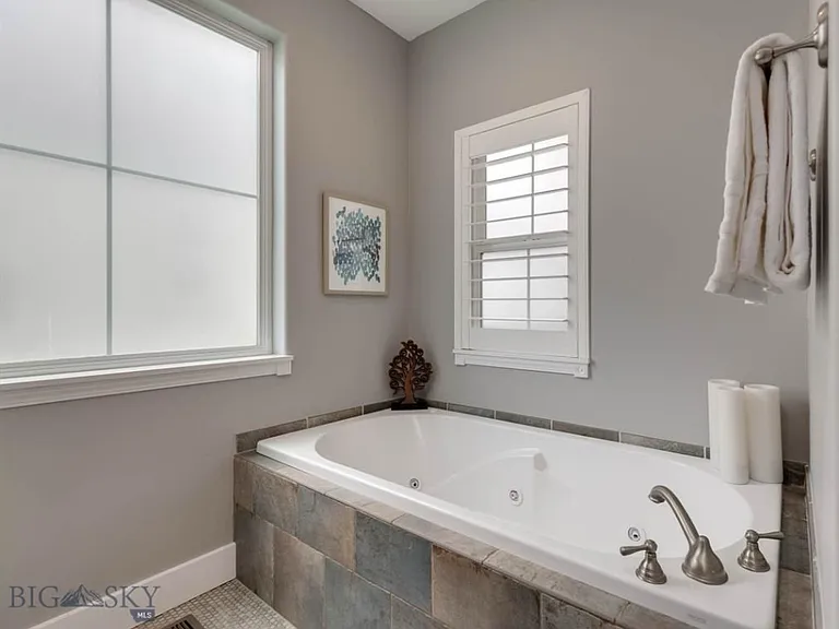 4533 W Babcock St — Photo 15