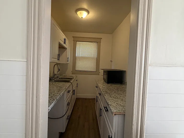 35 Linden St — Photo 11