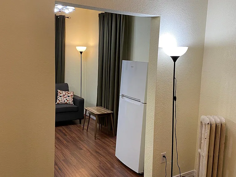 345 Main St #8 — Photo 6