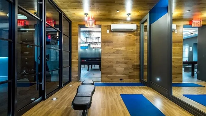 Rented by Nooklyn NYC LLC | media 136