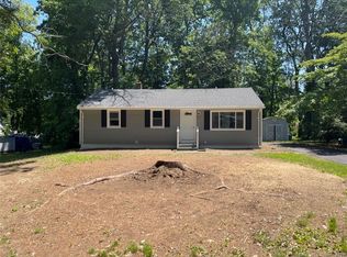 180 Yantic Ln, Norwich, CT 06360