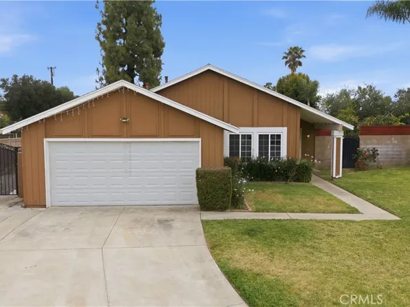 404 Pinewood Ct, Pomona, CA 91767